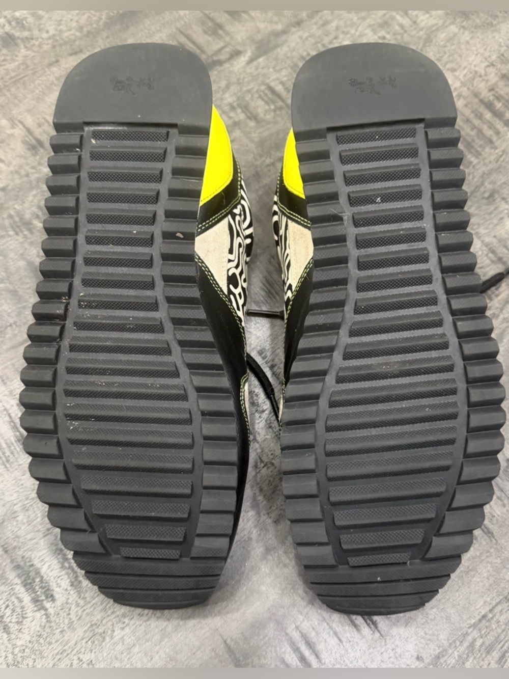 Coach Black & White Graphic Sneakers with Neon Yellow Details - Picture 3 of 6